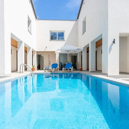 Goldhome - New House With Private Heated Pool, Parking, Wifi, Games Room Empuriabrava Extérieur photo