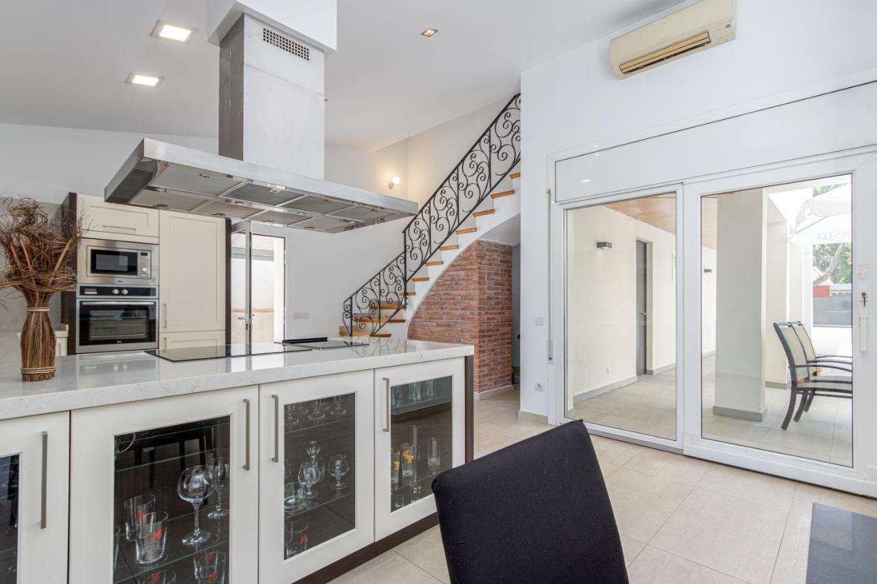 Goldhome - New House With Private Heated Pool, Parking, Wifi, Games Room Empuriabrava Extérieur photo