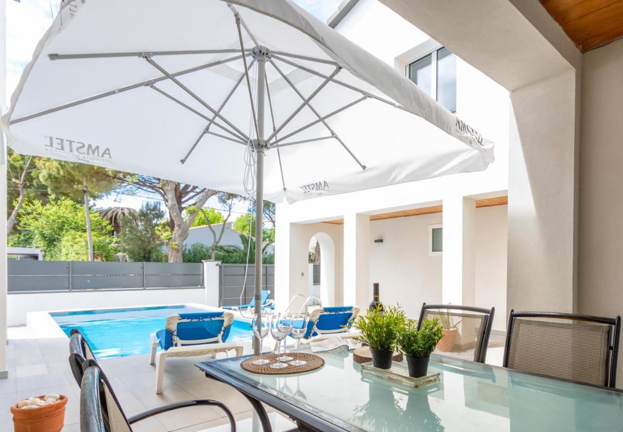 Goldhome - New House With Private Heated Pool, Parking, Wifi, Games Room Empuriabrava Extérieur photo