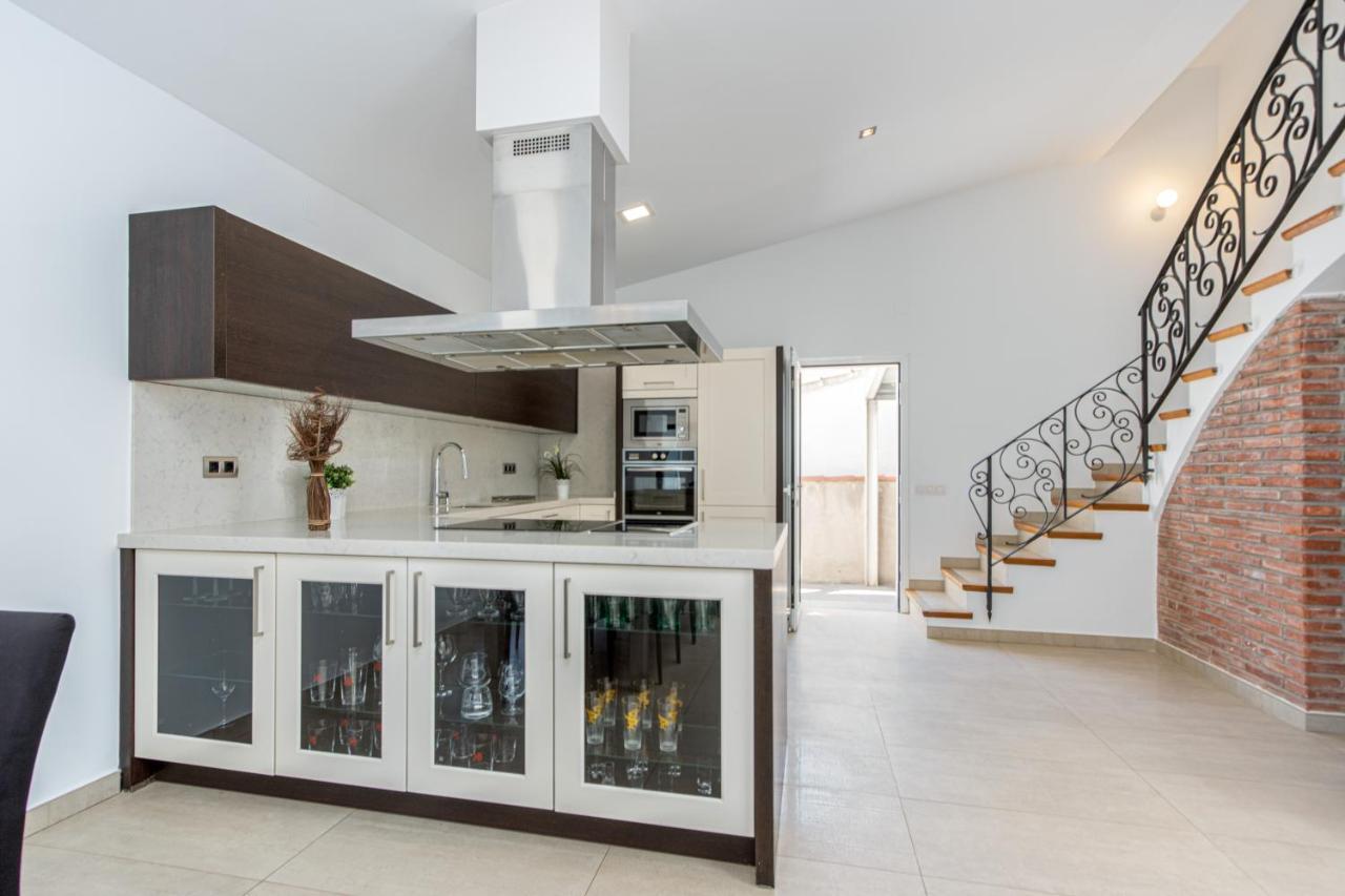 Goldhome - New House With Private Heated Pool, Parking, Wifi, Games Room Empuriabrava Extérieur photo
