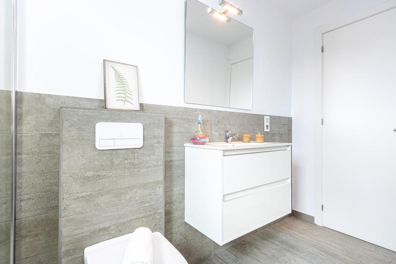 Goldhome - New House With Private Heated Pool, Parking, Wifi, Games Room Empuriabrava Extérieur photo