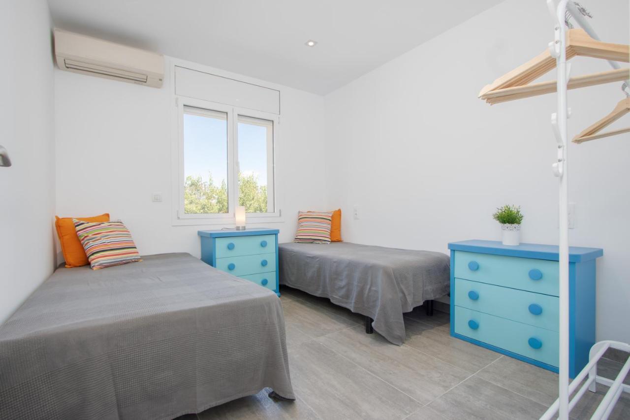 Goldhome - New House With Private Heated Pool, Parking, Wifi, Games Room Empuriabrava Extérieur photo