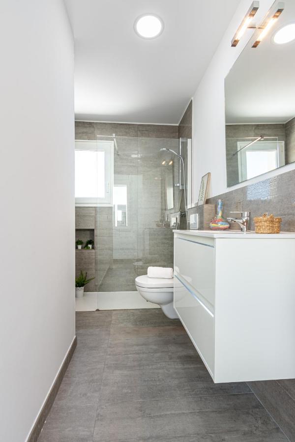 Goldhome - New House With Private Heated Pool, Parking, Wifi, Games Room Empuriabrava Extérieur photo