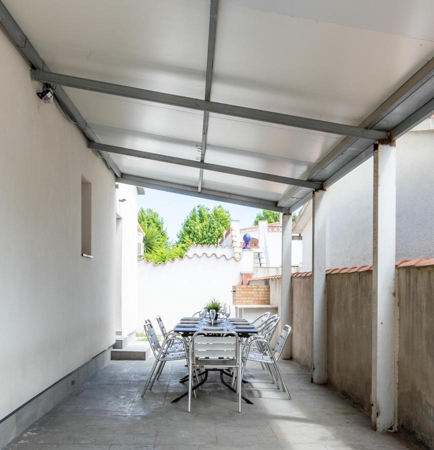 Goldhome - New House With Private Heated Pool, Parking, Wifi, Games Room Empuriabrava Extérieur photo