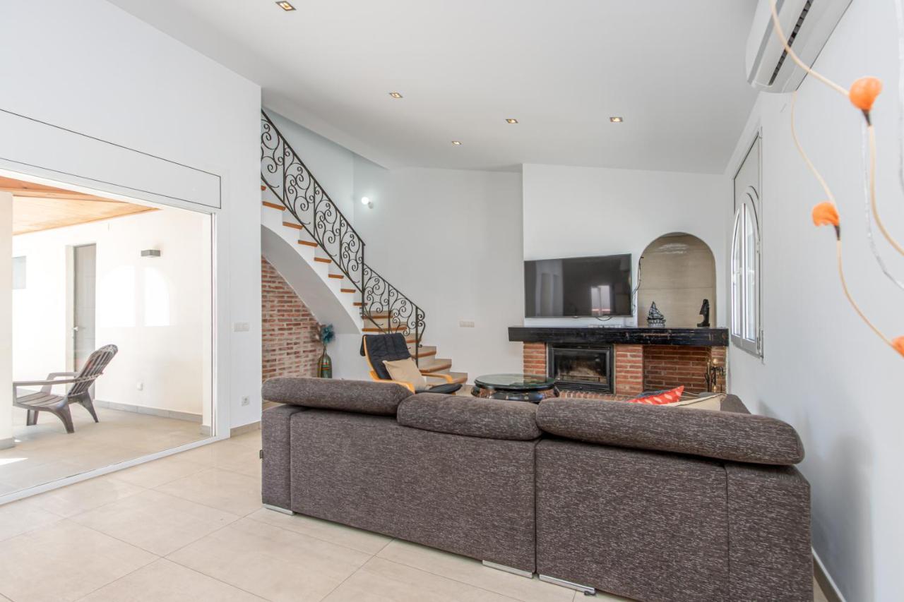 Goldhome - New House With Private Heated Pool, Parking, Wifi, Games Room Empuriabrava Extérieur photo