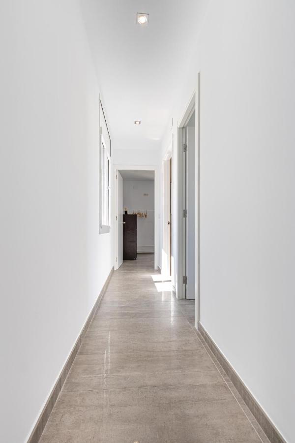 Goldhome - New House With Private Heated Pool, Parking, Wifi, Games Room Empuriabrava Extérieur photo