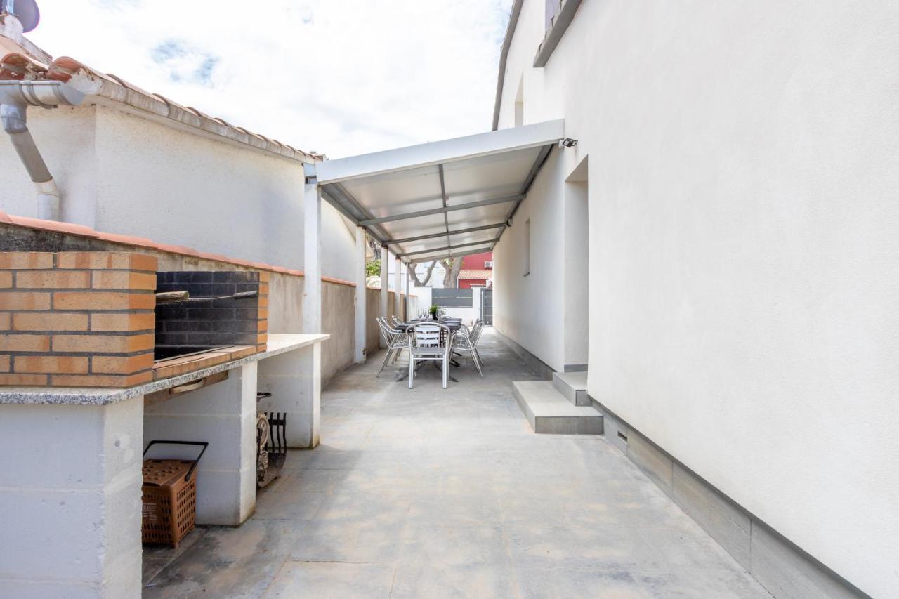 Goldhome - New House With Private Heated Pool, Parking, Wifi, Games Room Empuriabrava Extérieur photo